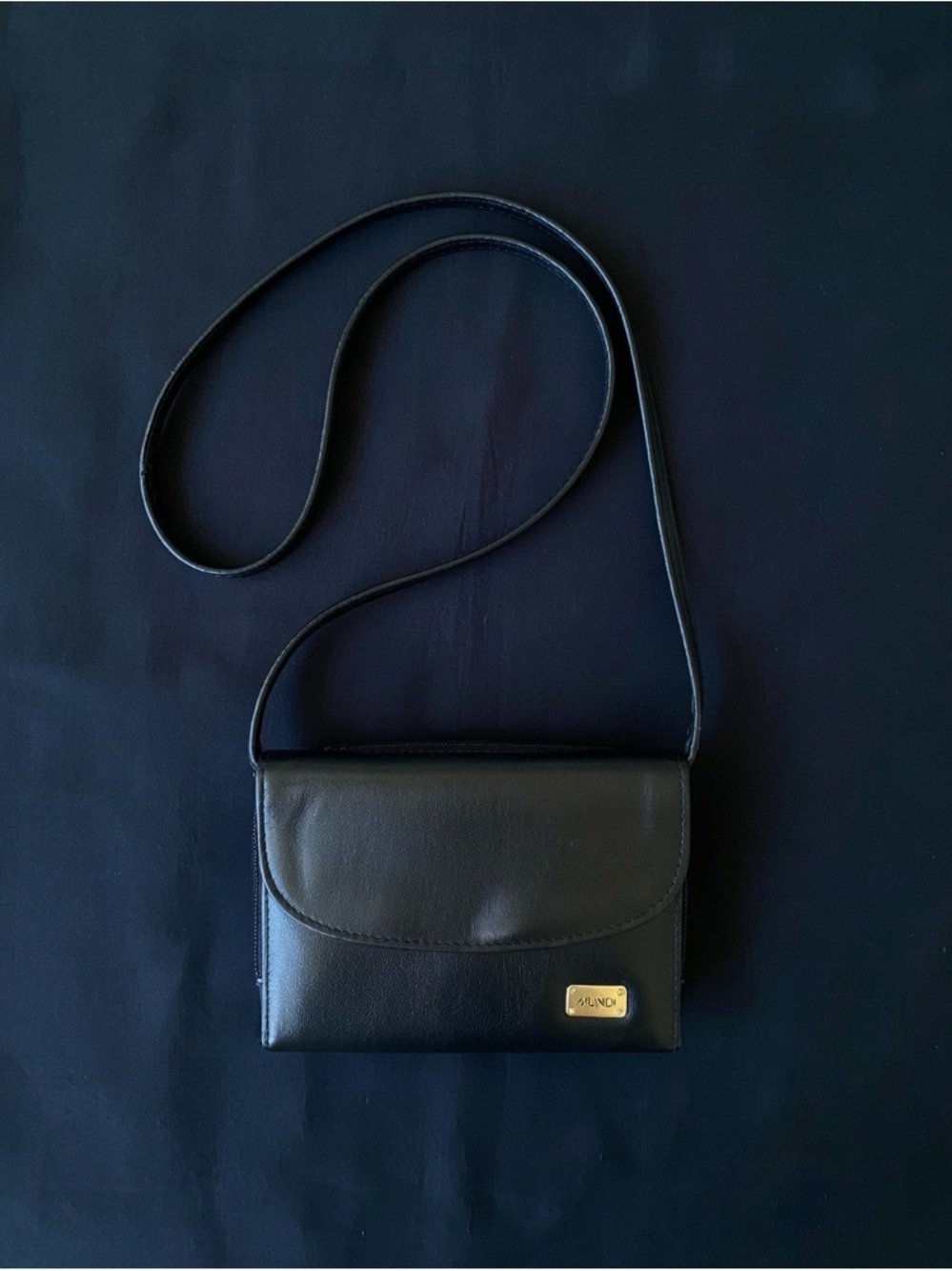 Vintage Mundi Black Leather Mini Crossbody Purse Agenda Wallet Organizer